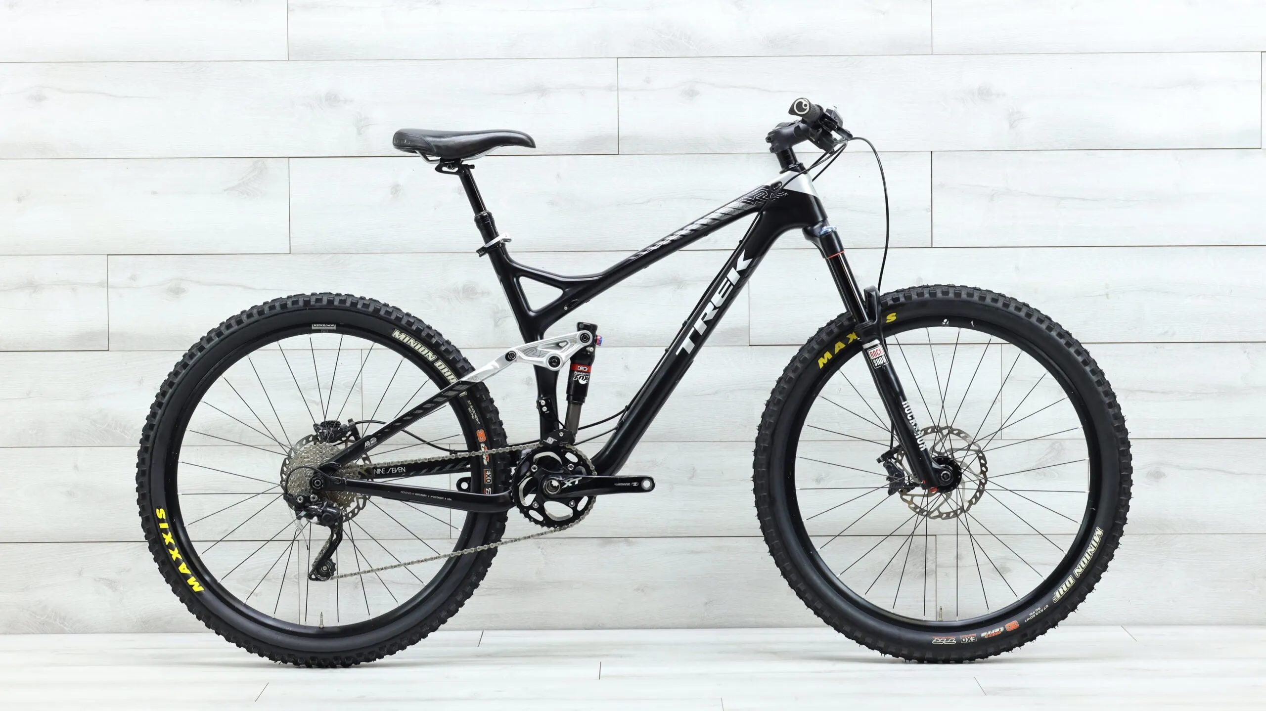 2014 Trek Remedy 9.7  Mountain Bike - Large