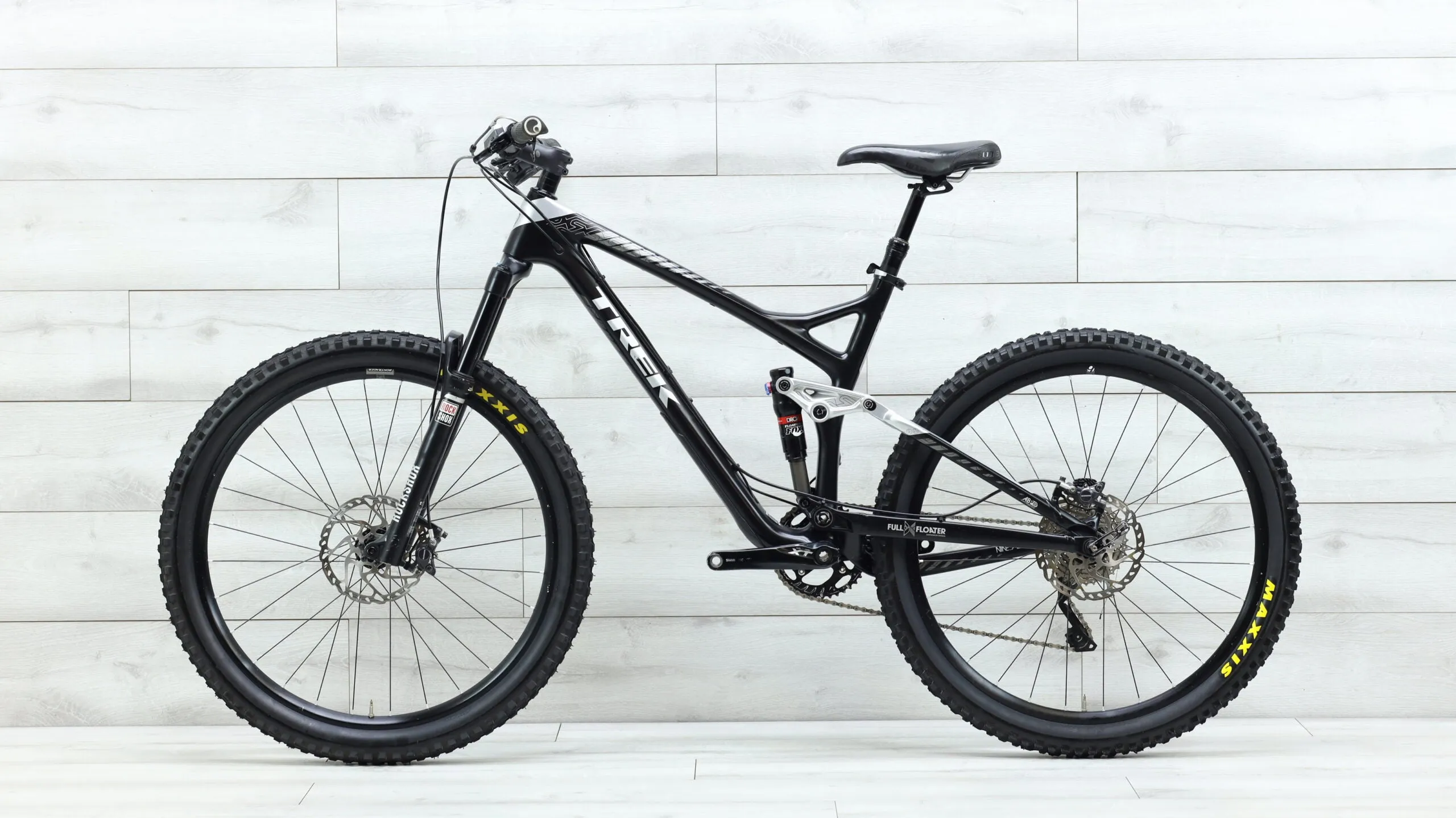 2014 Trek Remedy 9.7  Mountain Bike - Large