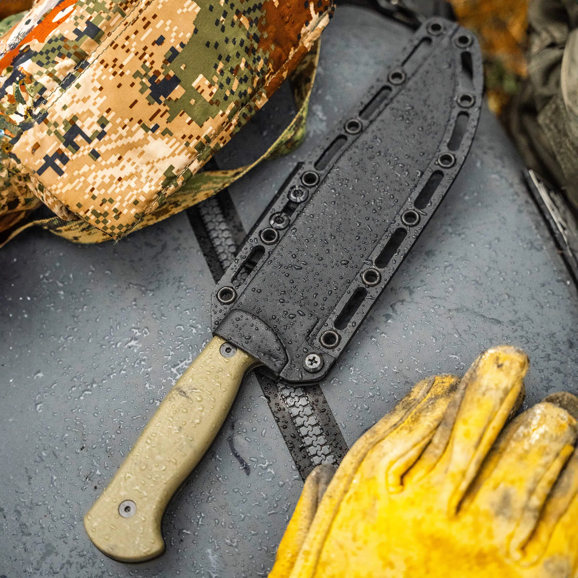 THE MARSHALL BUSHCRAFT KNIFE - OLIVE